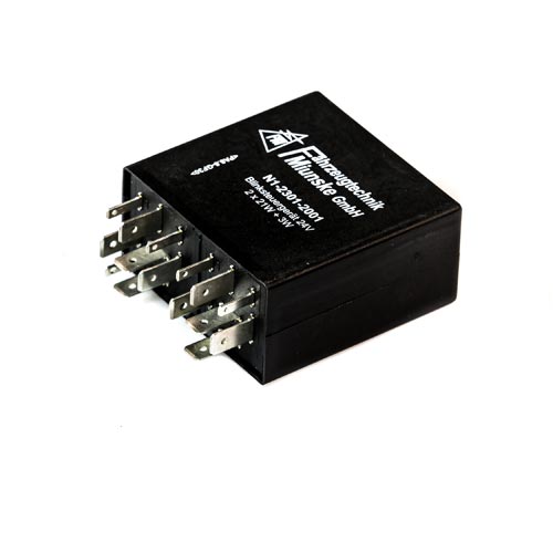 Relay Indicators (2 X 21W +3W) Hydrema
